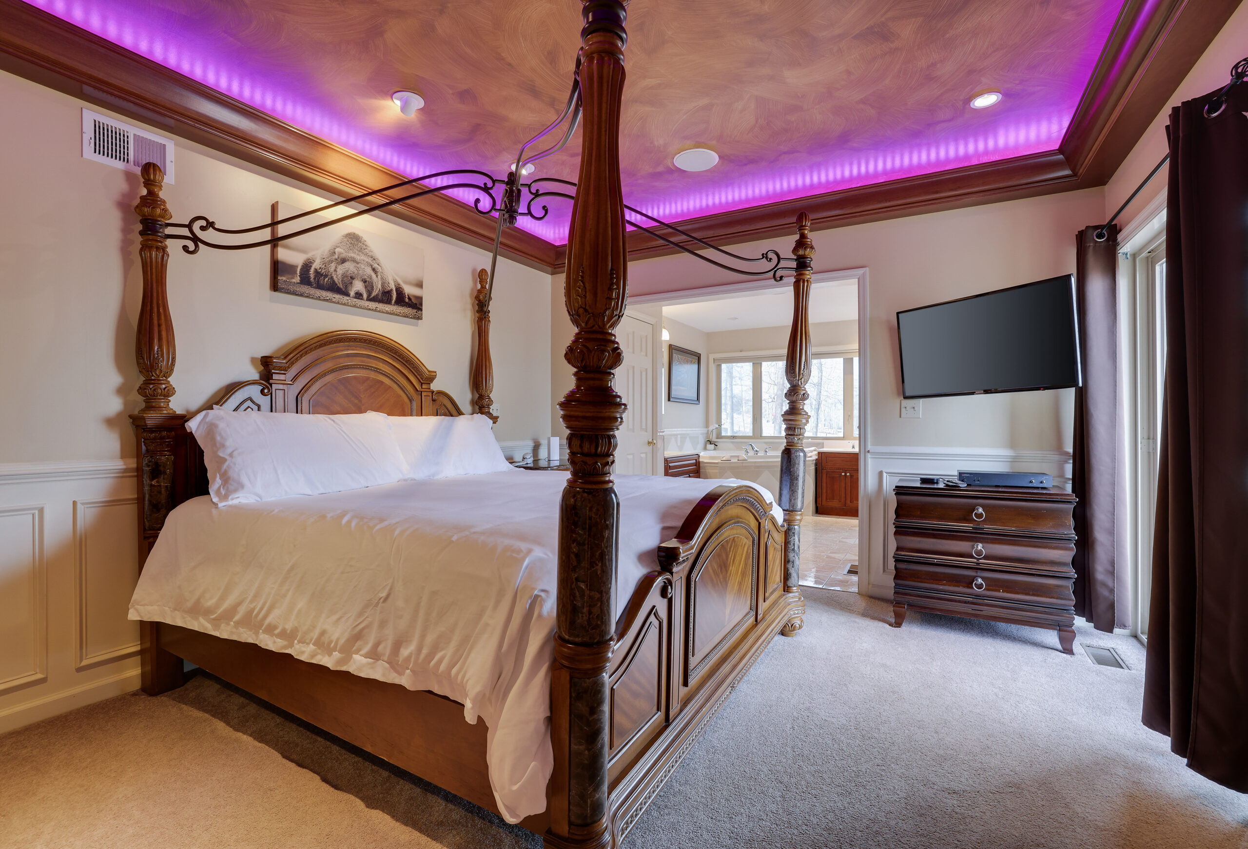Multiple Master Suites - Sleeps 16